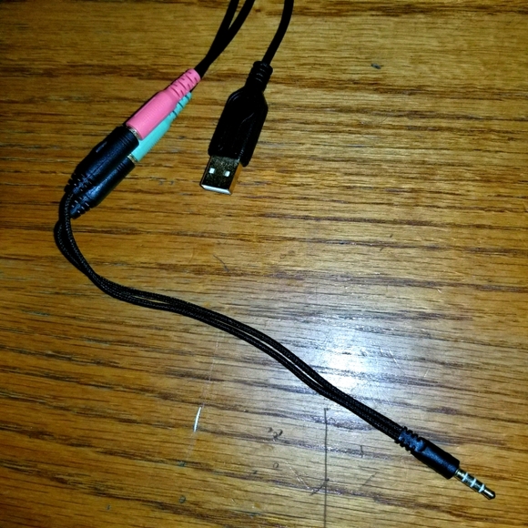 Magic Eagle Gaming Headset w Adapter - Picture 4 of 6